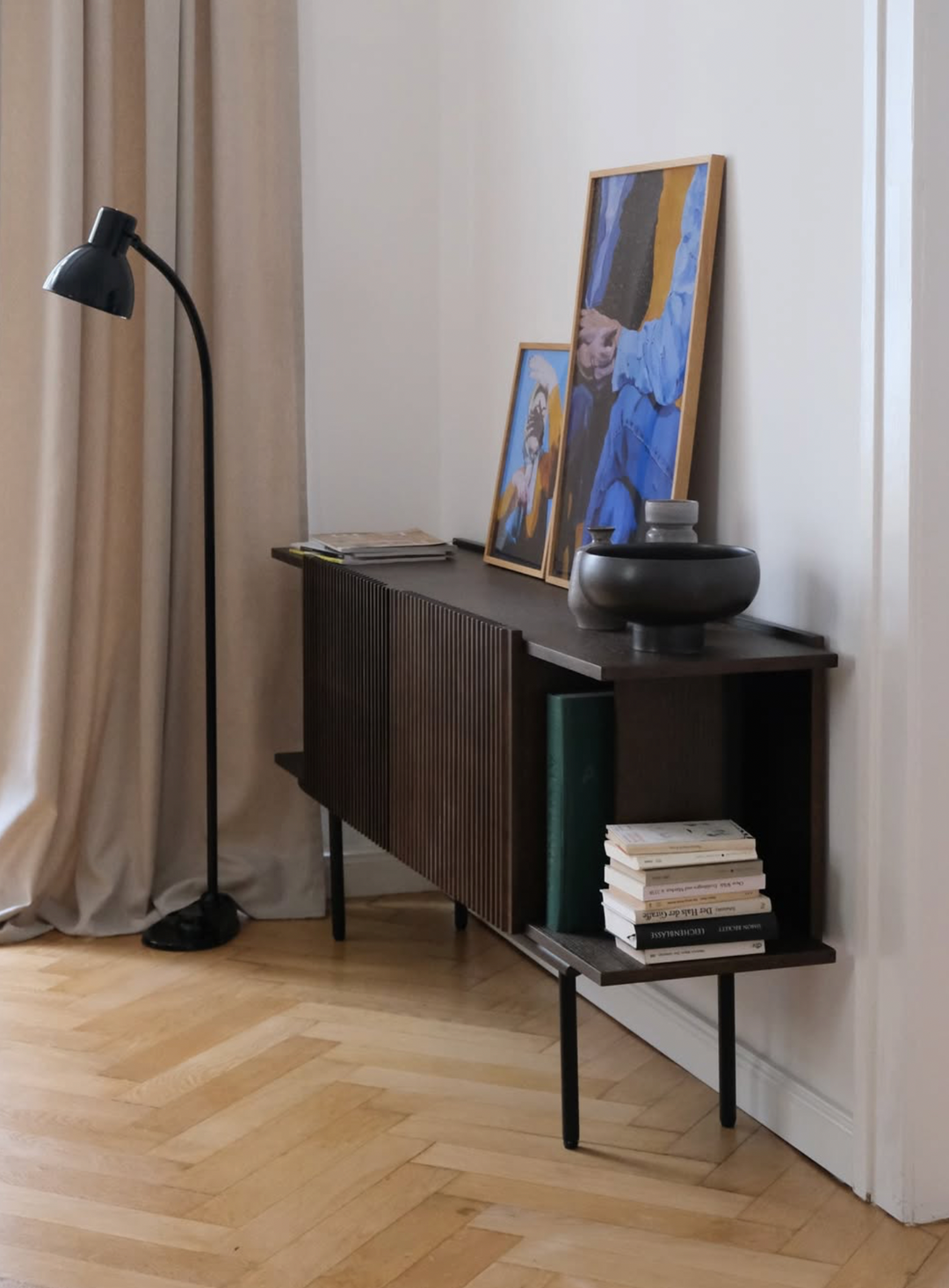 Stor skænk m. lameller, Røget eg 175cm  - Louvre