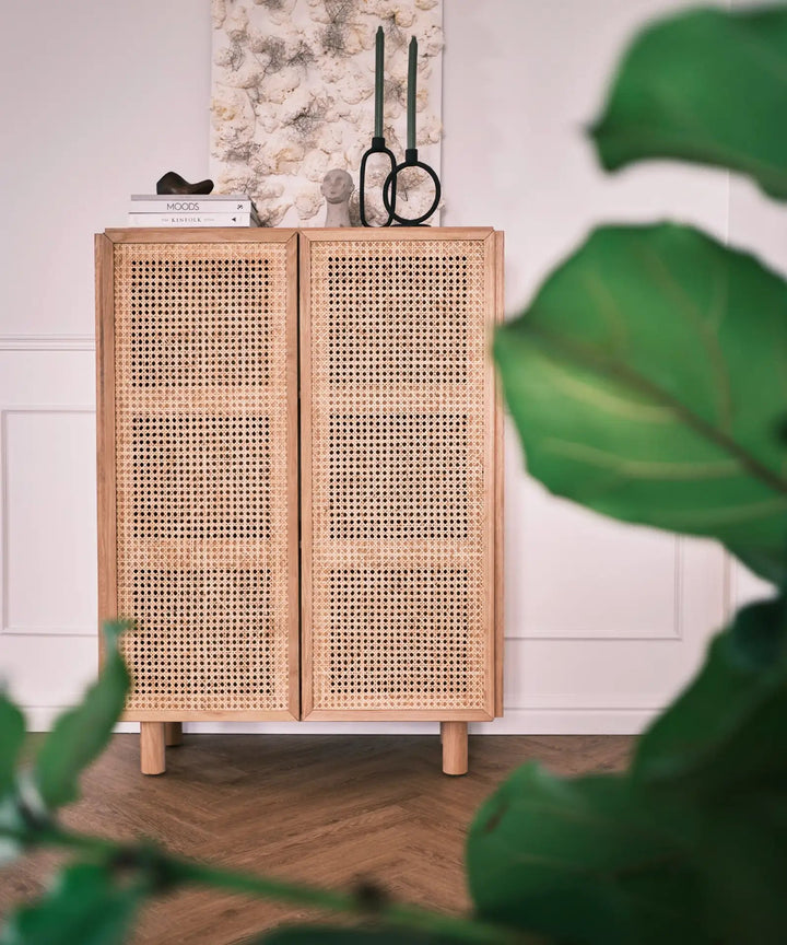 Højskænk i lys eg med fransk rattan flet - Neo