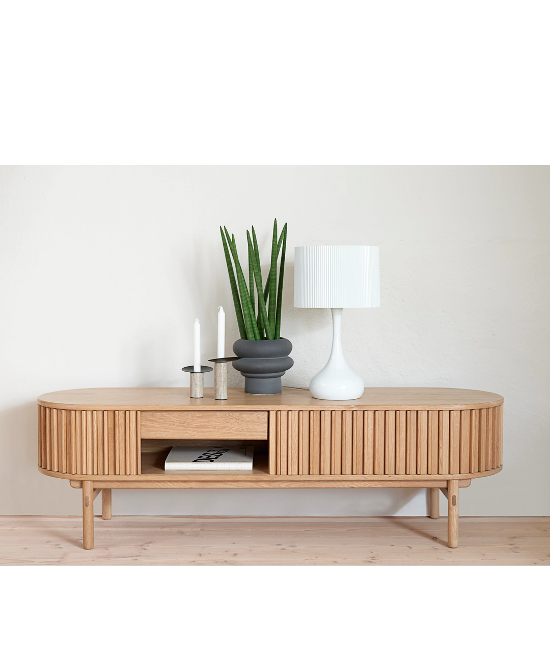 Carno TV bord, Naturlig egetræ - 160cm