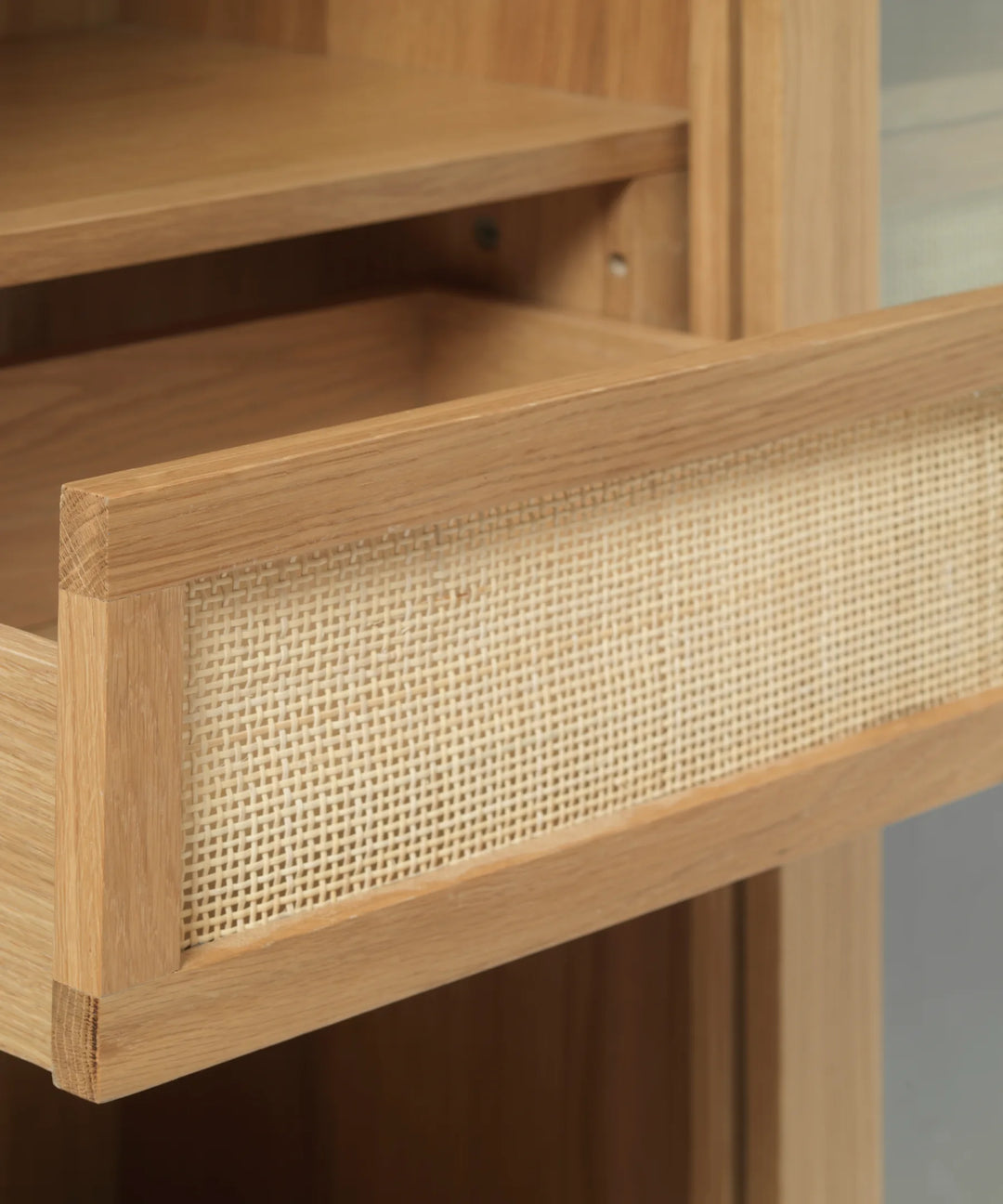 Barrali glas vitrineskab med flet 160cm, Natur egetræ