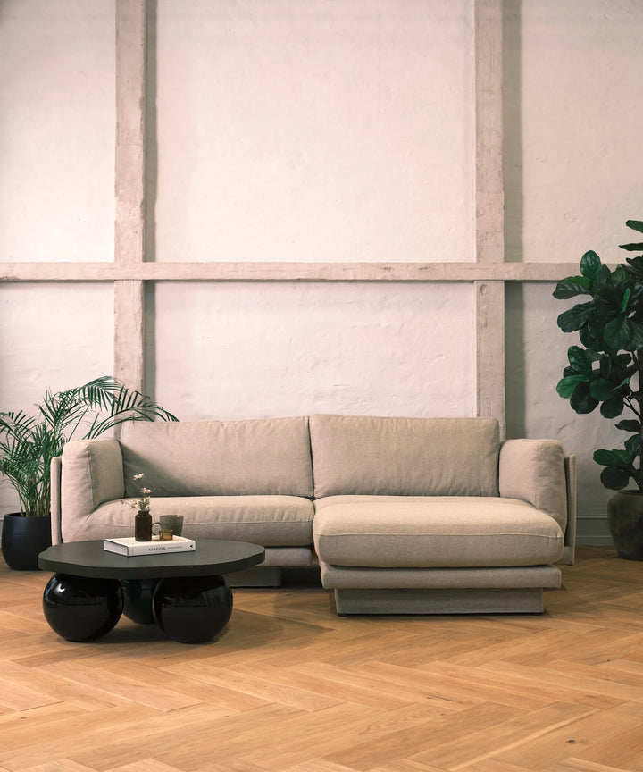 Casie - Chaiselong sofa 240cm
