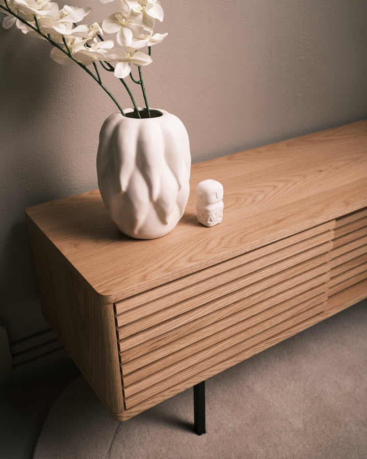 Naturlig egetræs TV bord - Sense 160cm