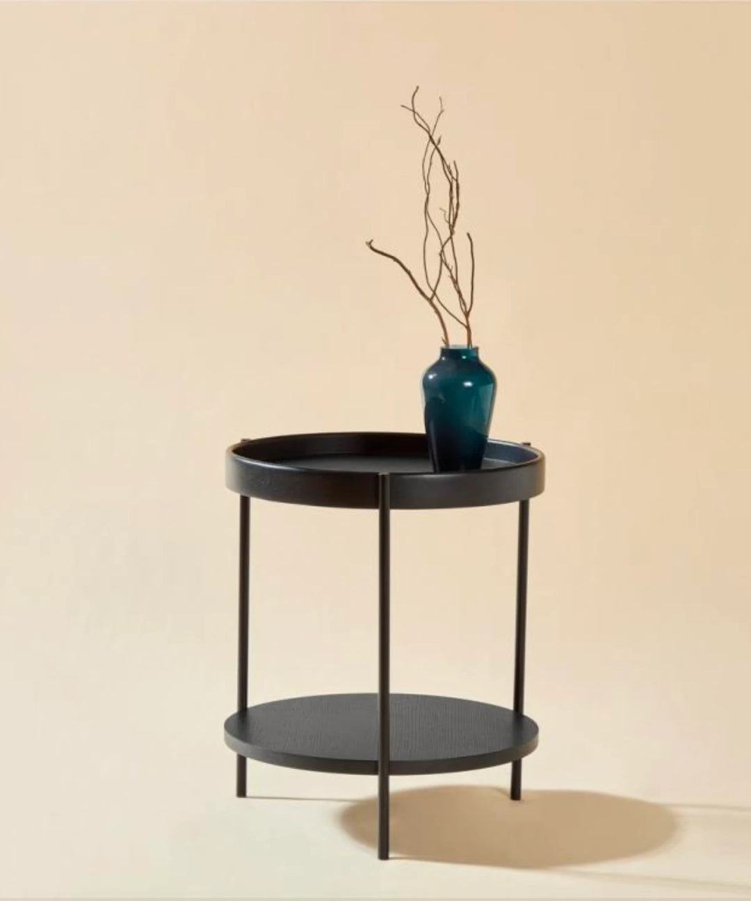 Platter - Rundt sidebord i sort træ ø44cm