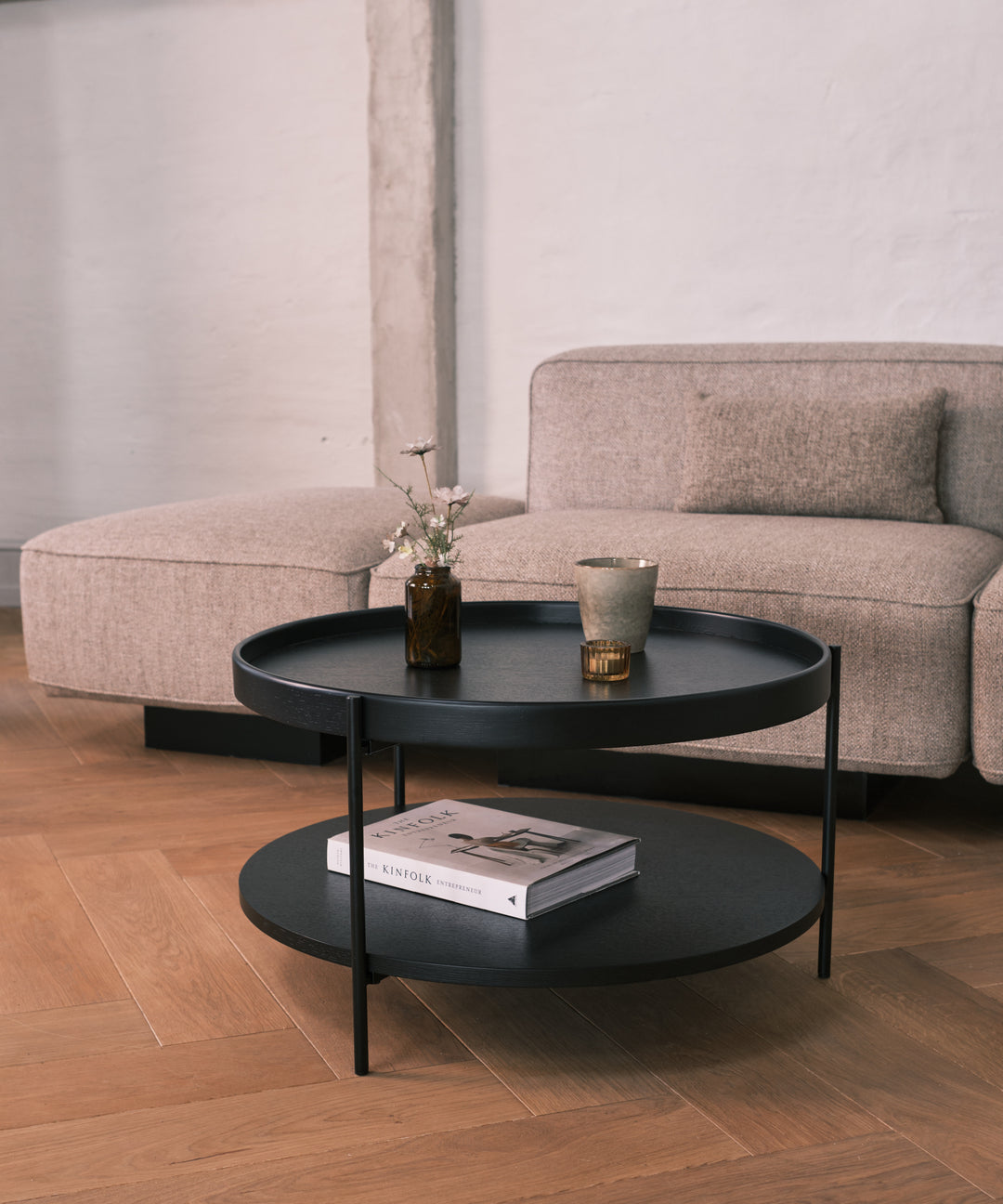 Platter - Rundt sofabord i sort træ ø70cm