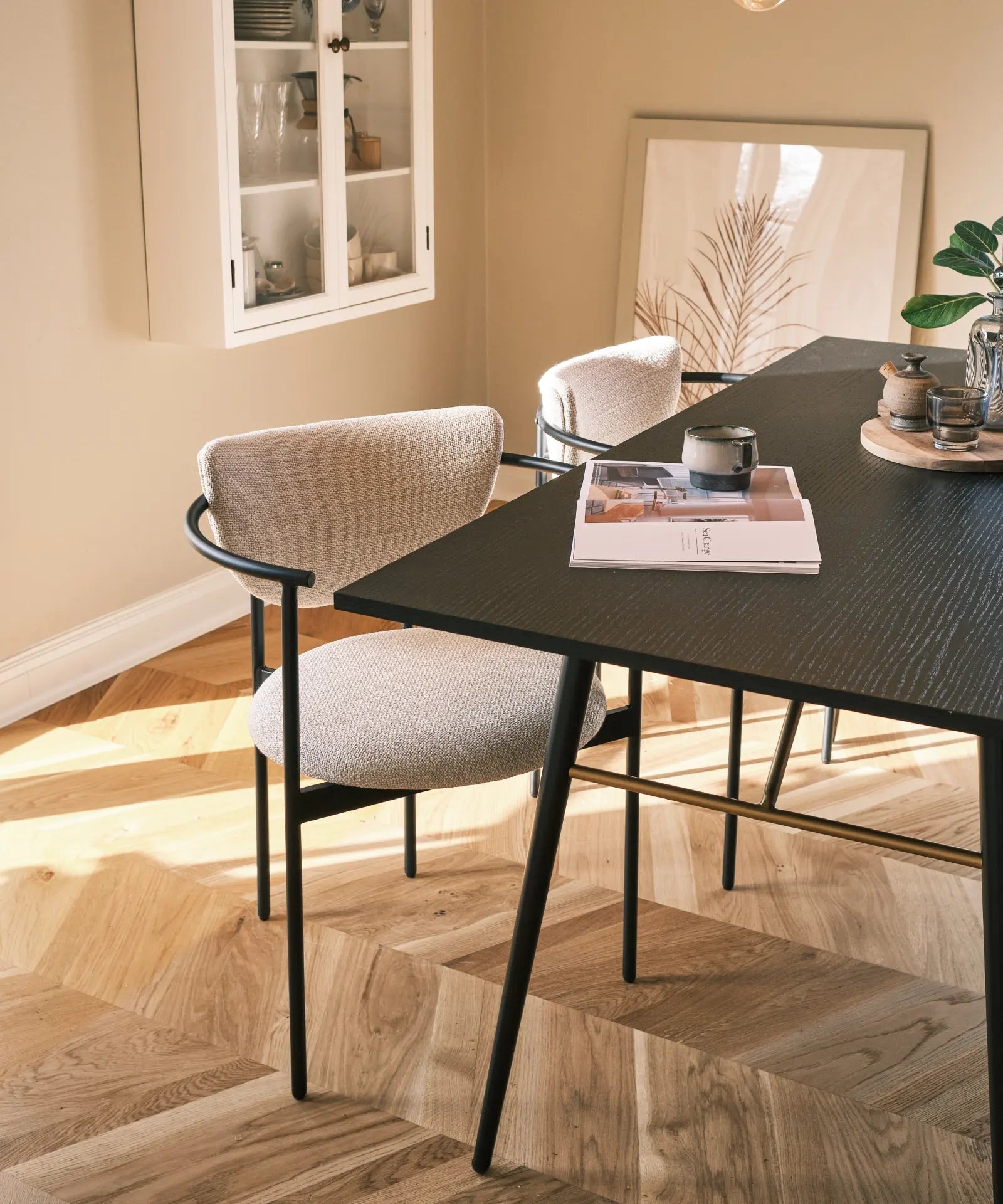 Sort rektangulær egetræ spisebord - Dawn - Njordec - matsort spisebord - designer spisebord - firkantet - rektangulær